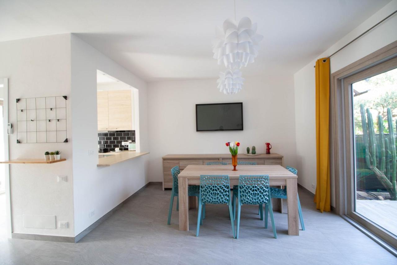 Domek Villa A 100Mt Dalla Spiaggia Capoterra Exteriér fotografie